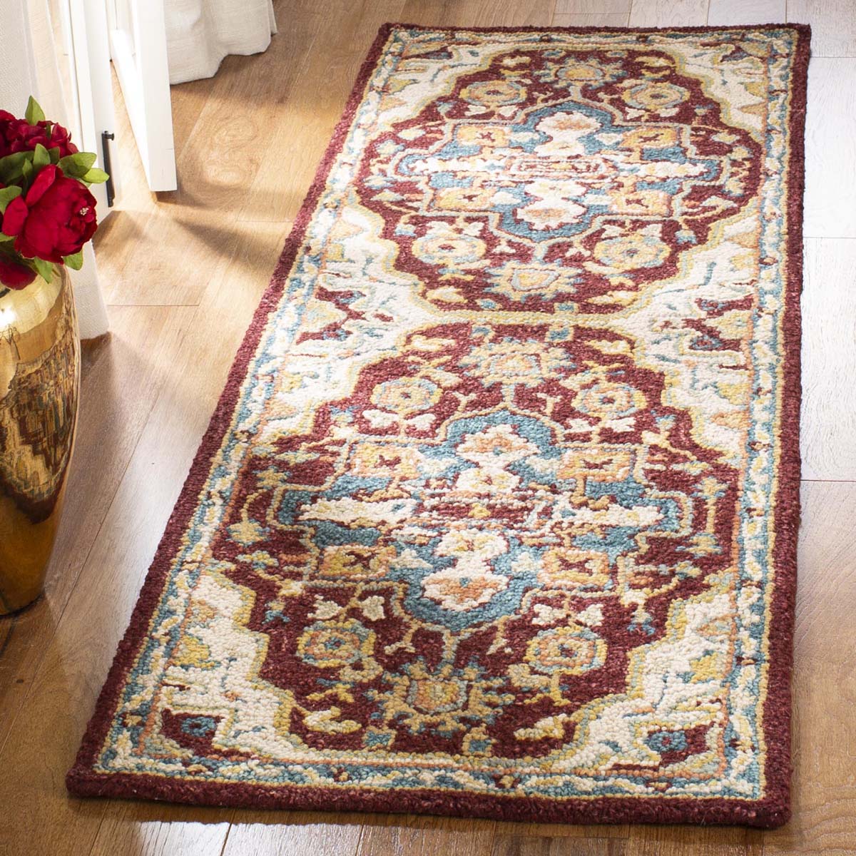 Safavieh Aspen 507 Rug, APN507 - Red / Blue