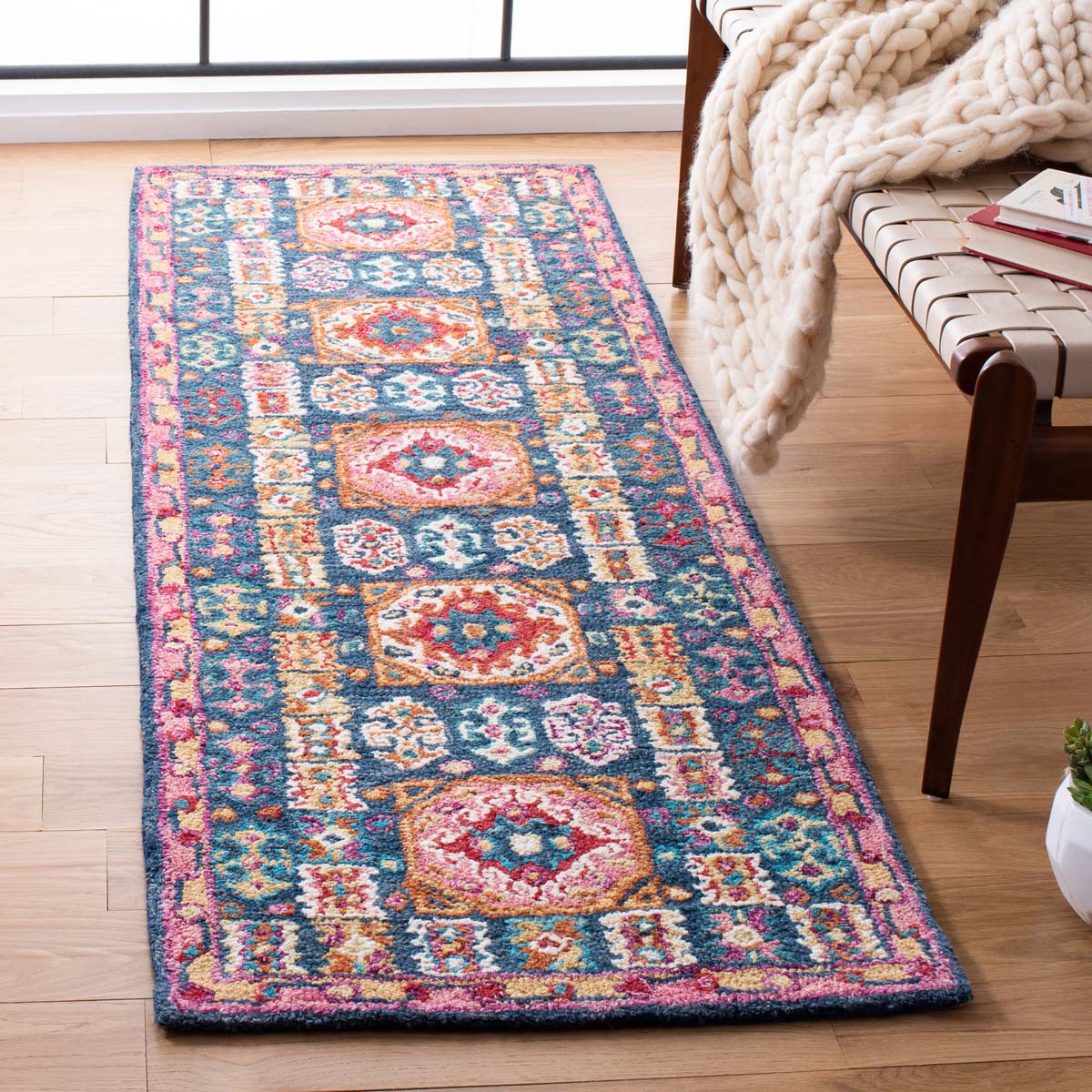 Safavieh Aspen 518 Rug, APN518 - Blue / Red