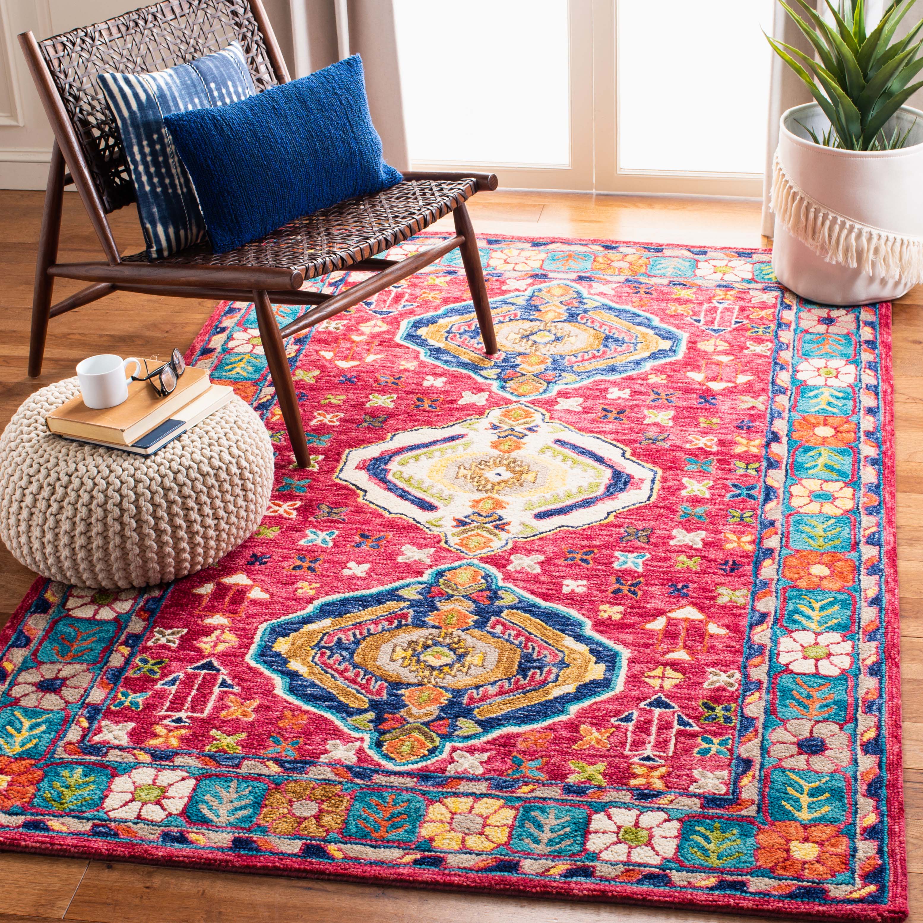 Safavieh Aspen 527 Rug, APN527 - Red / Blue
