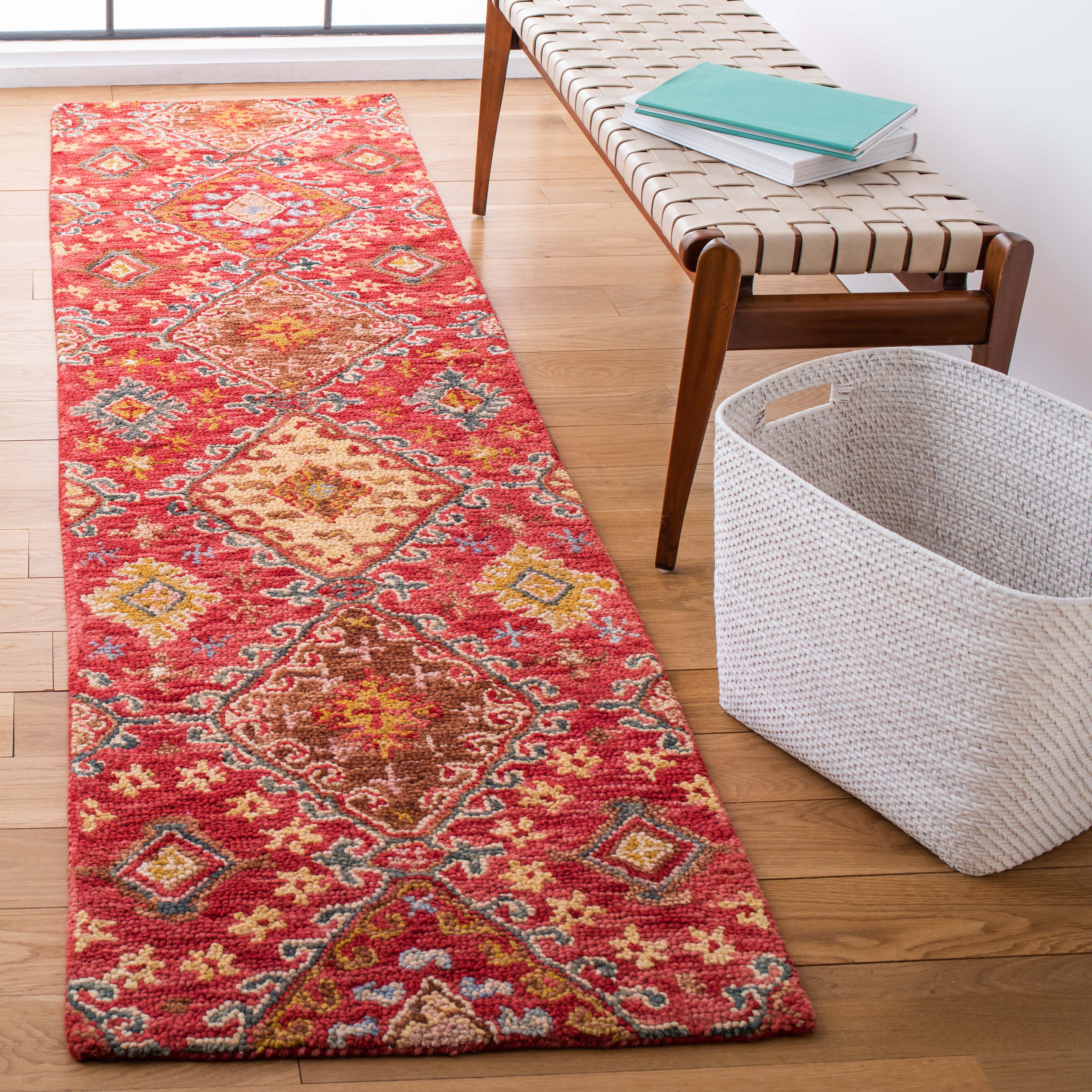 Safavieh Aspen 529 Rug, APN529 - Red / Gold