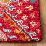 Safavieh Aspen 529 Rug, APN529 - Red / Gold