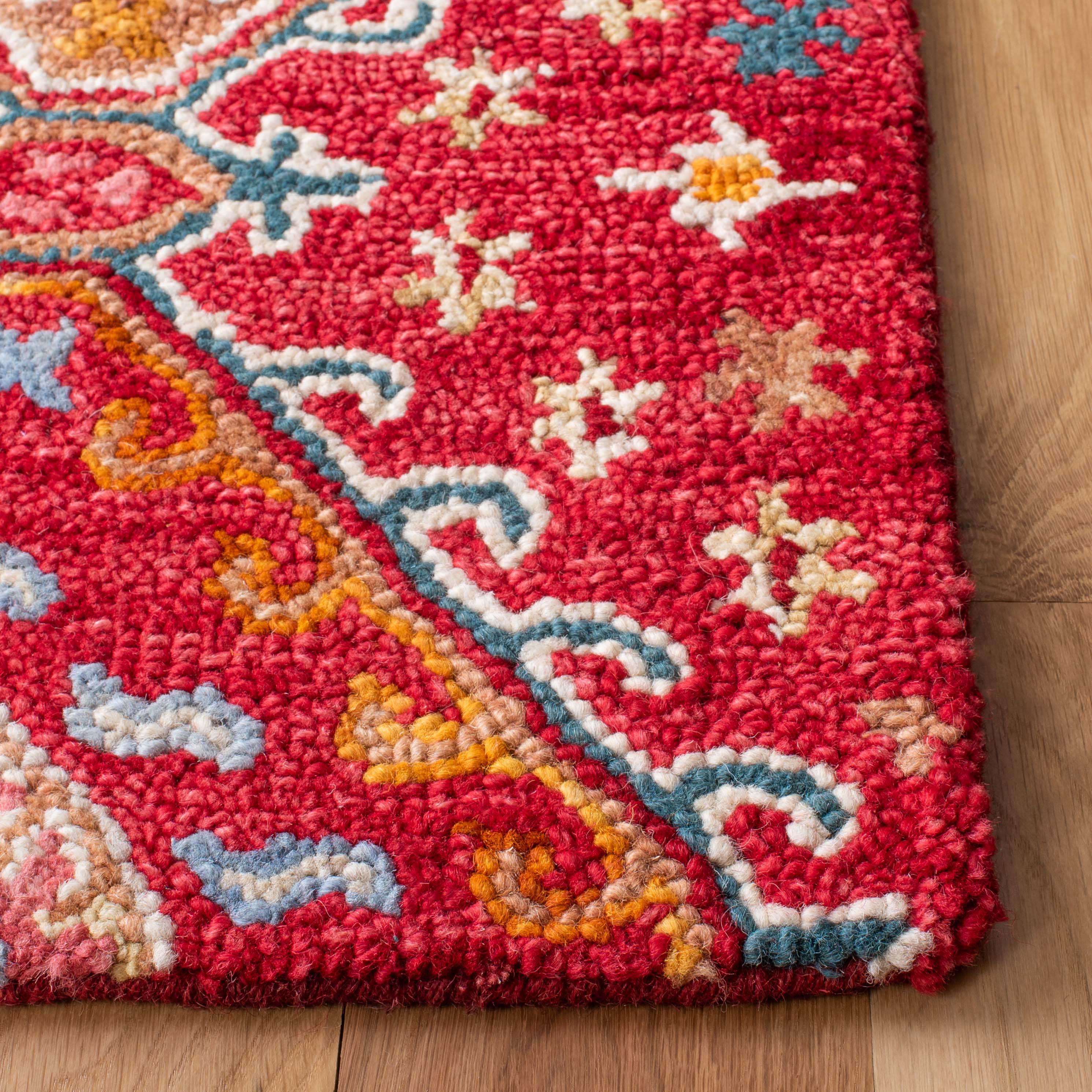 Safavieh Aspen 529 Rug, APN529 - Red / Gold