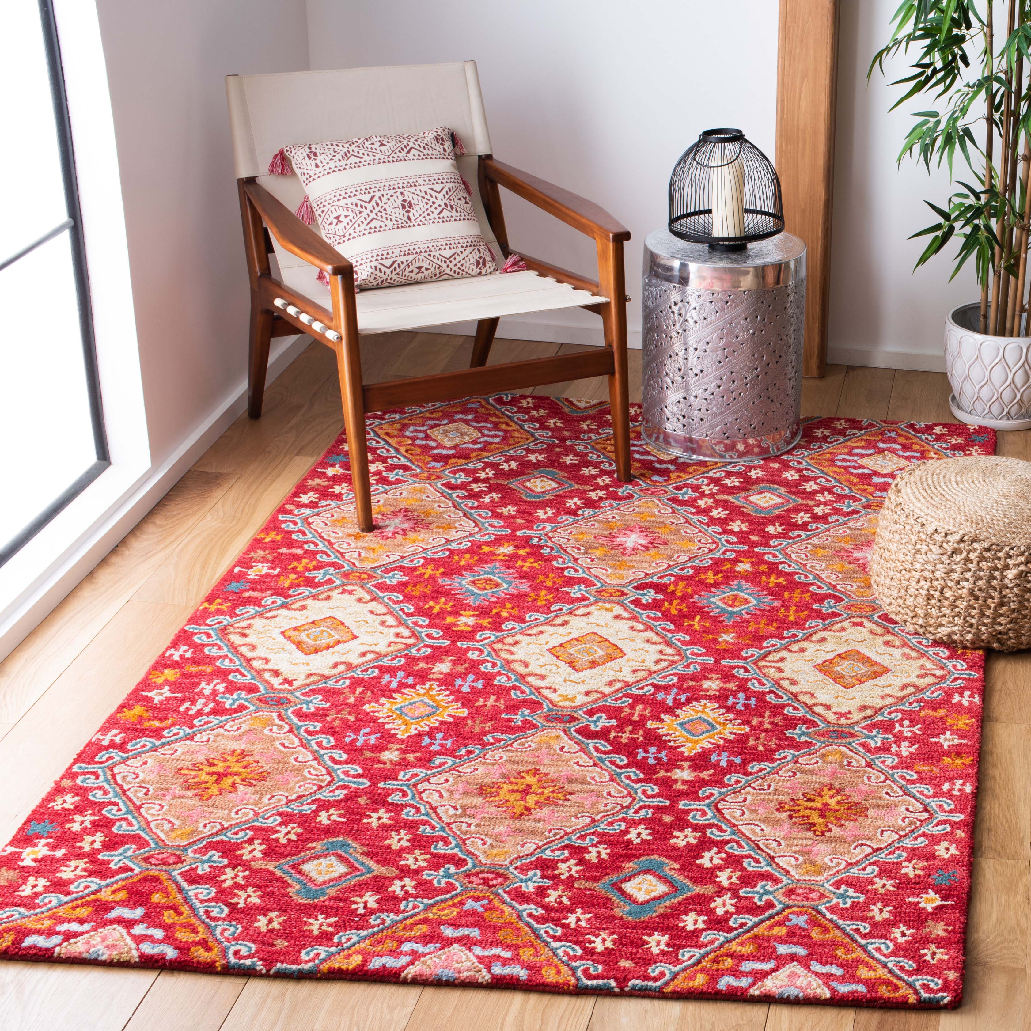 Safavieh Aspen 529 Rug, APN529 - Red / Gold