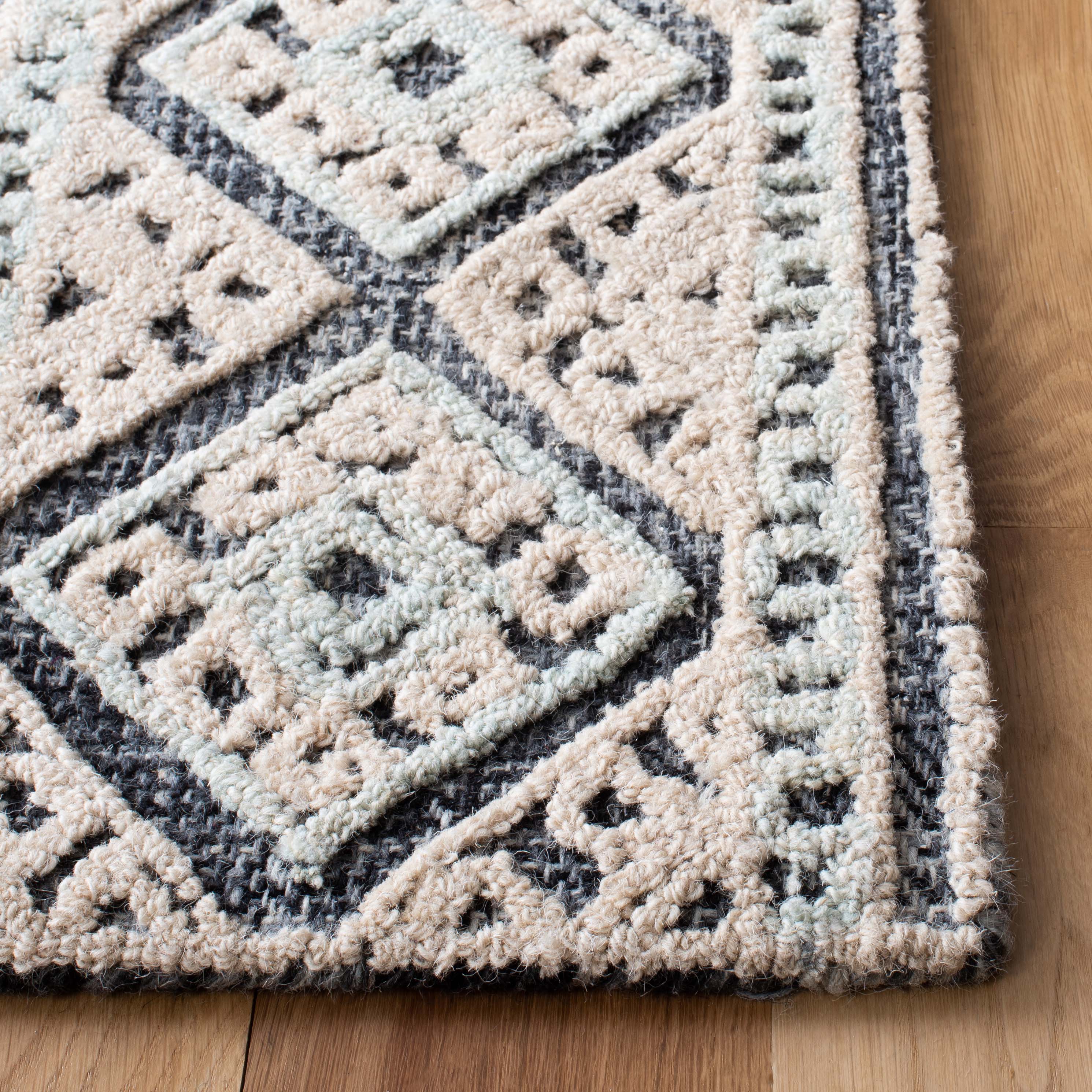 Safavieh Aspen 532 Rug, APN532 - Charcoal