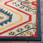 Safavieh Aspen 701 Rug, APN701 - Ivory / Multi