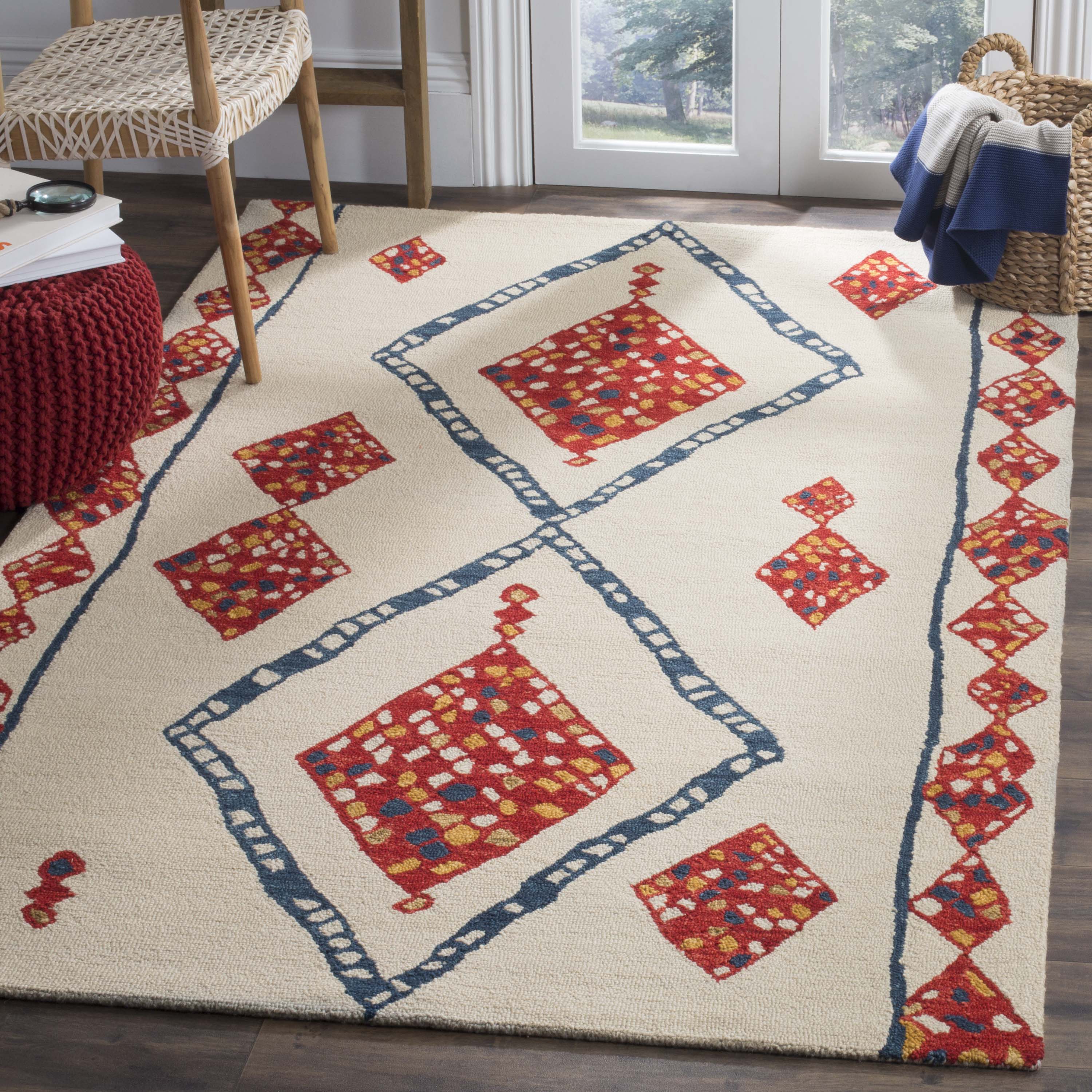 Safavieh Aspen 702 Rug, APN702 - Ivory / Multi