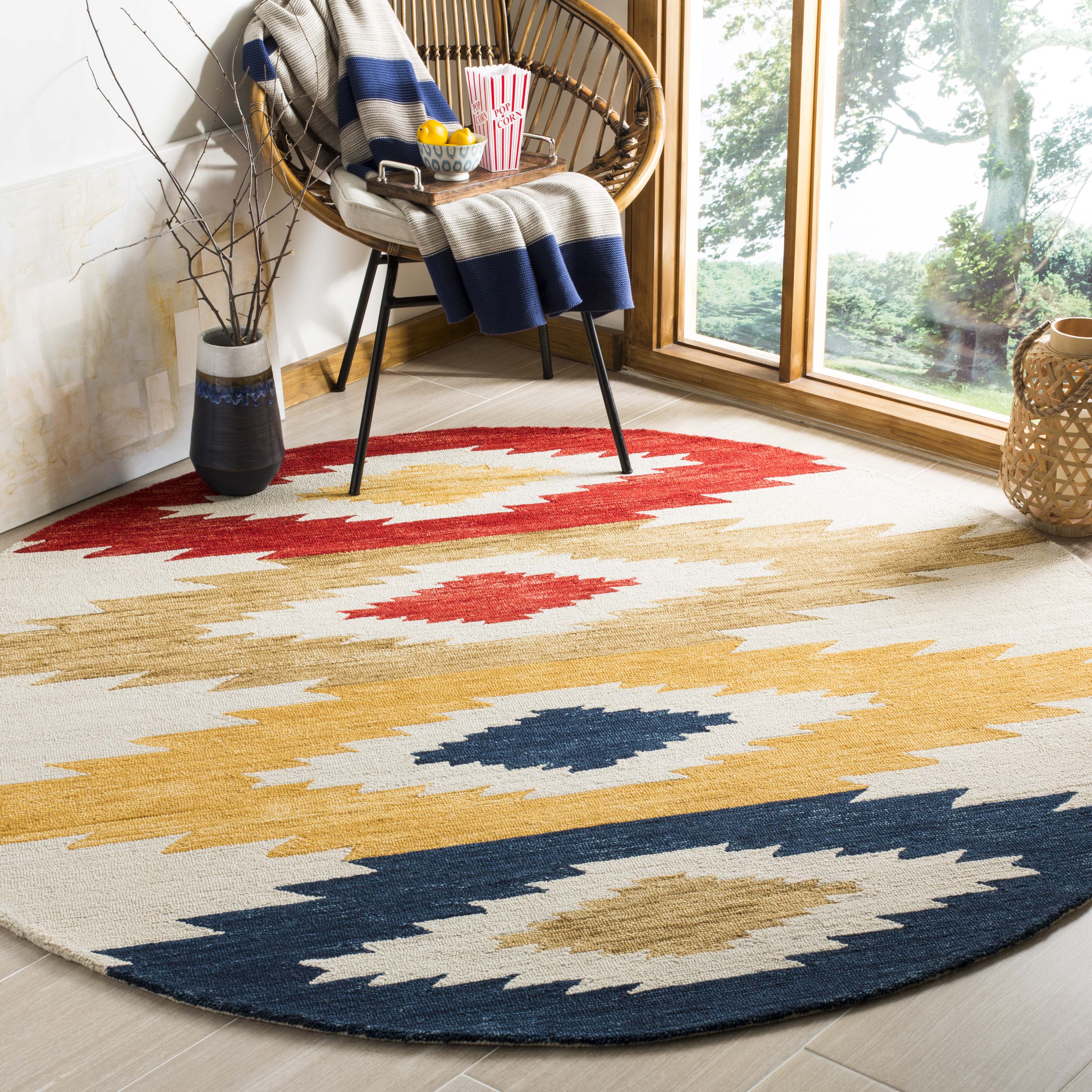 Safavieh Aspen 704 Rug, APN704 - Ivory / Multi