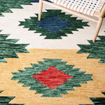 Safavieh Aspen 704 Rug, APN704 - Green / Red