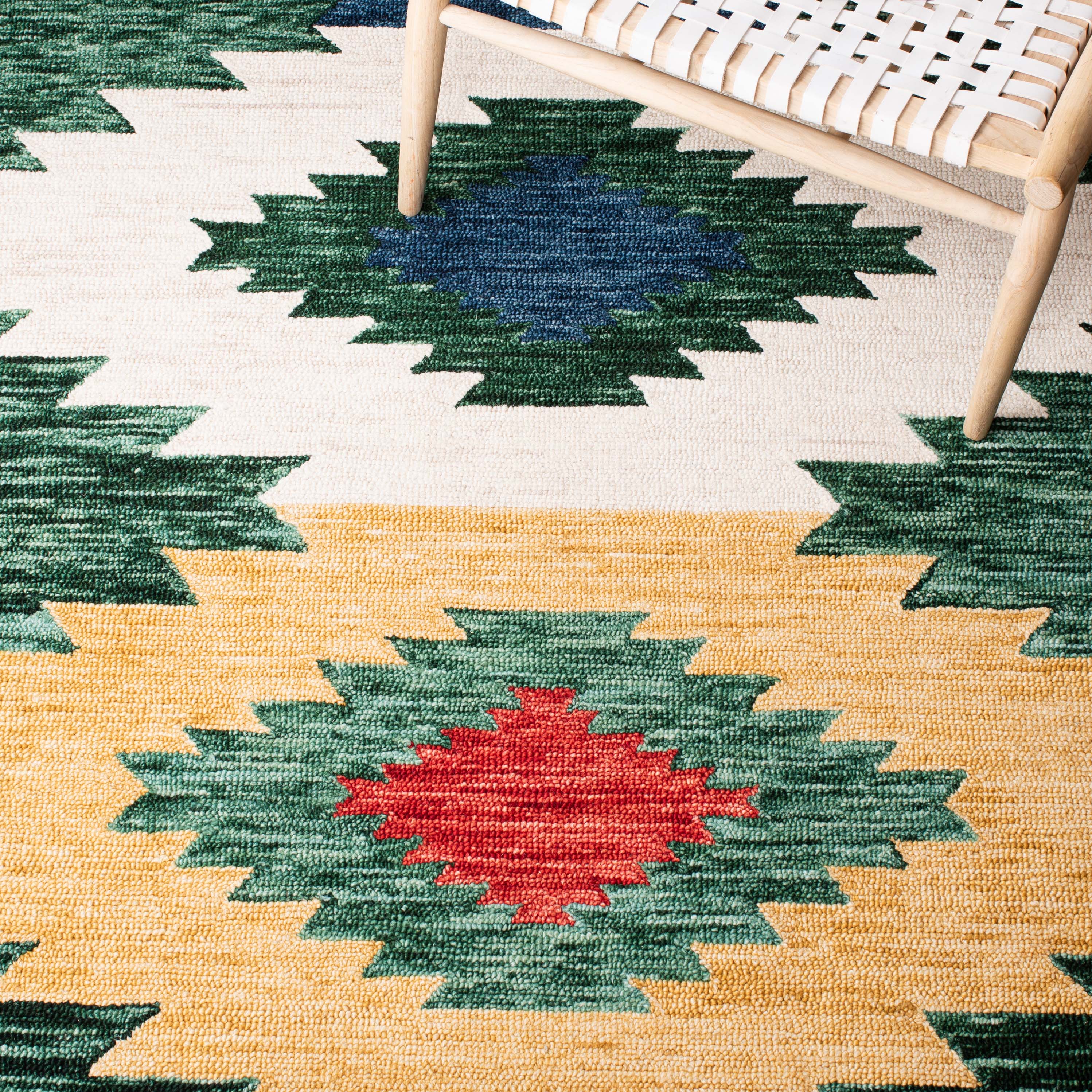 Safavieh Aspen 704 Rug, APN704 - Green / Red