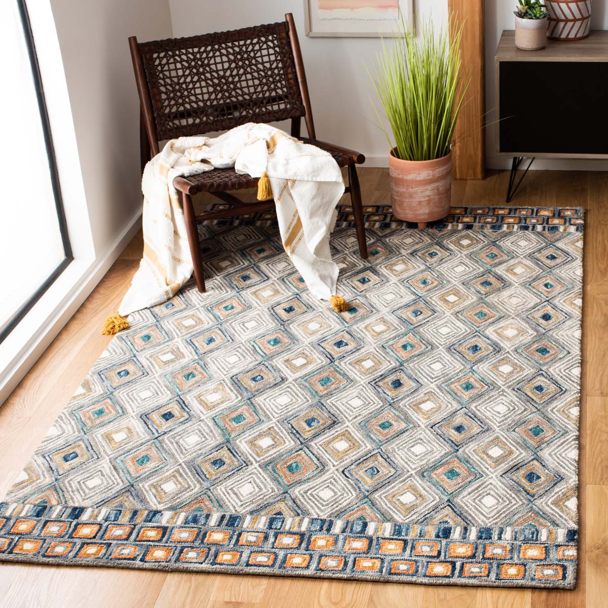 Safavieh Aspen 810 Rug, APN810 - Green / Gold