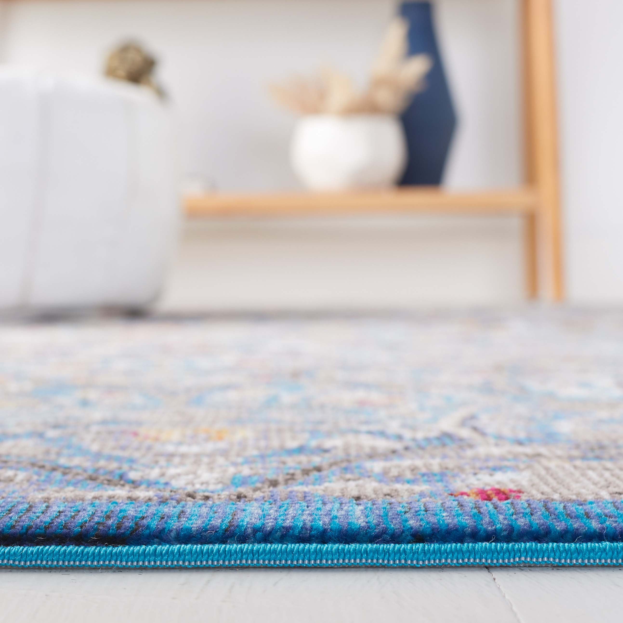 Safavieh Aria 112 Rug, ARA112 - Navy / Gold