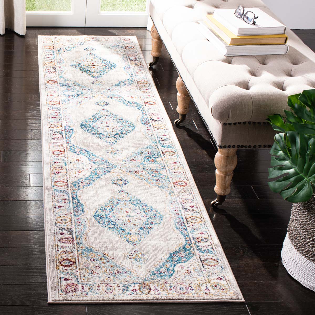 Safavieh Aria 116 Rug, ARA116 - Blue / Ivory
