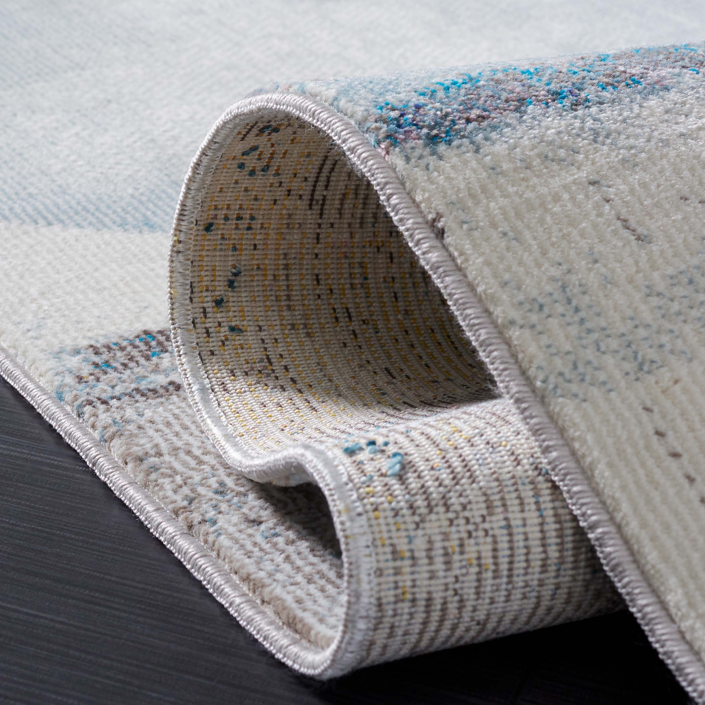 Safavieh Aria 190 Rug, ARA190 - Ivory / Light Blue