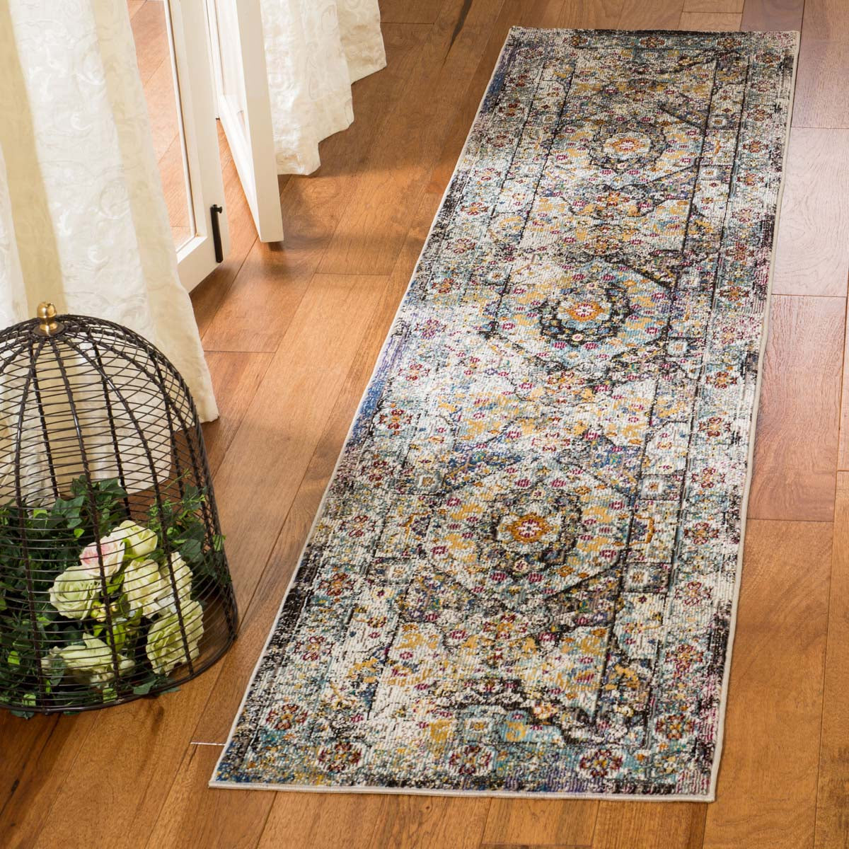 Safavieh Aria 199 Rug, ARA199 - Blue / Multi