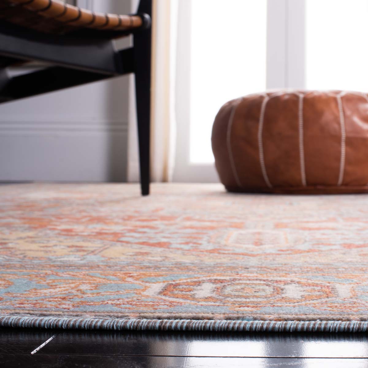 Safavieh Aria 580 Rug, ARA580 - Rust / Taupe