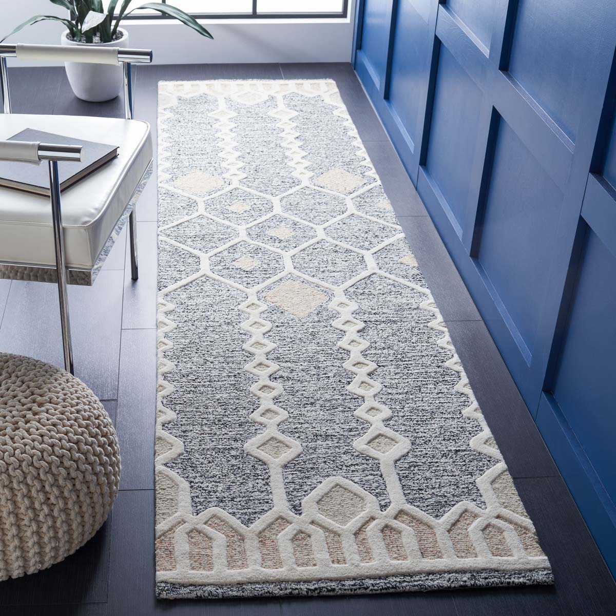 Safavieh Artistry 501 Rug, ARR501 - Ivory / Black