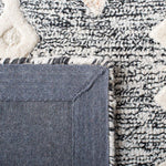 Safavieh Artistry 501 Rug, ARR501 - Ivory / Black