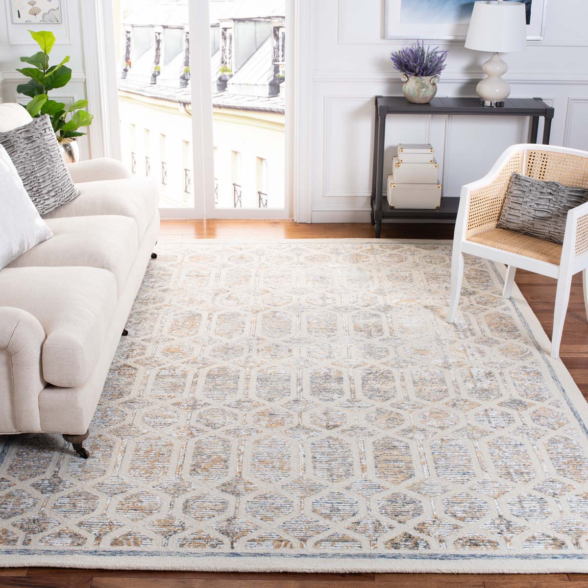 Safavieh Artistry 665 Rug, ARR665 - Ivory / Gold