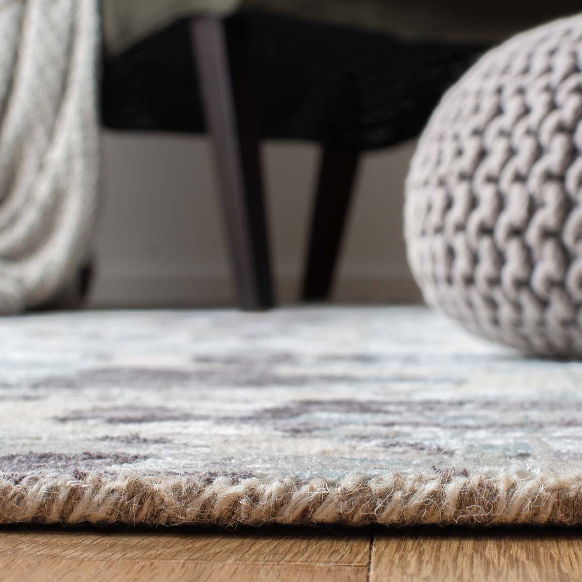 Safavieh Artistry 669 Rug, ARR669 - Blue / Natural