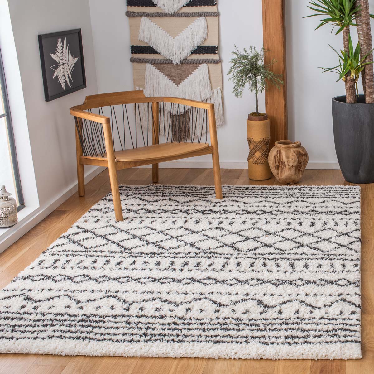 Safavieh Arizona Shag 741 Rug, White, ASG741 - Ivory / Black