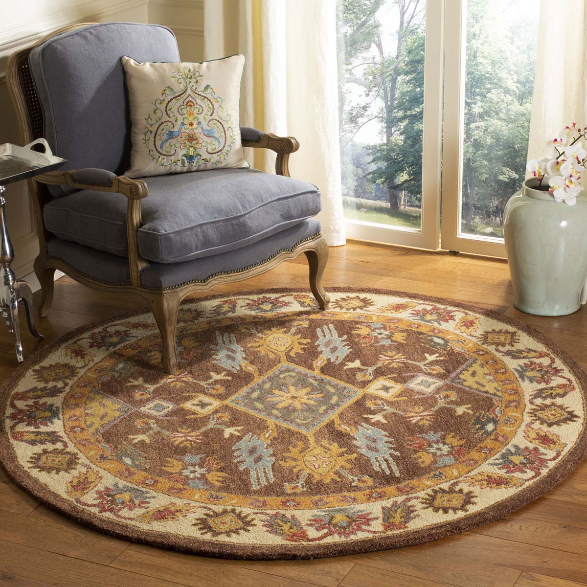 Safavieh Antiquity 02T Rug, AT502T - Dark Brown / Ivory
