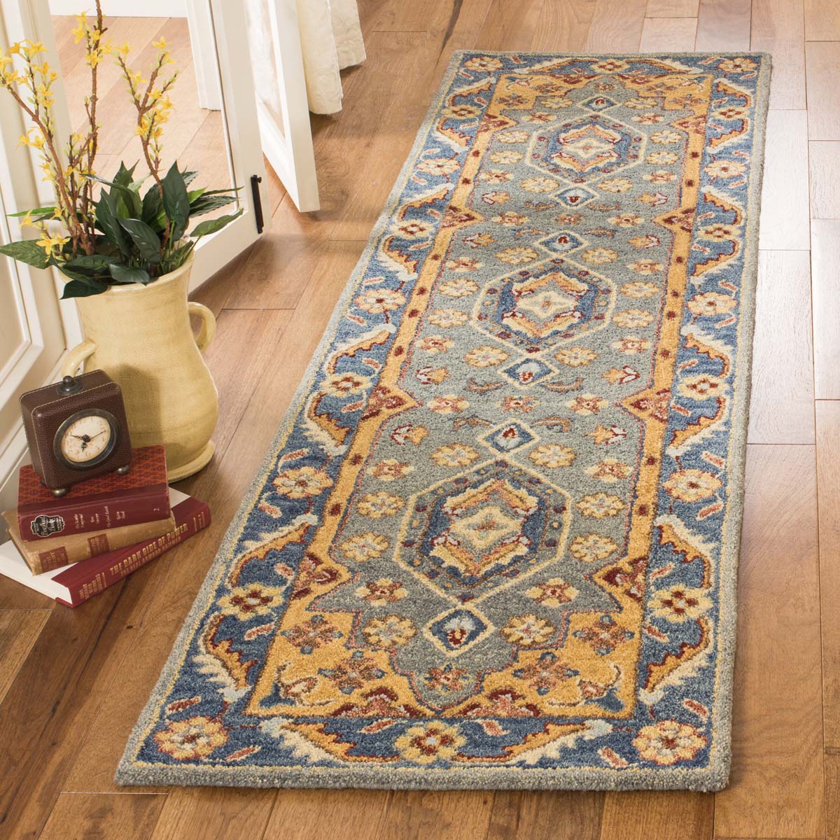 Safavieh Antiquity 04M Rug, AT504M - Blue / Gold