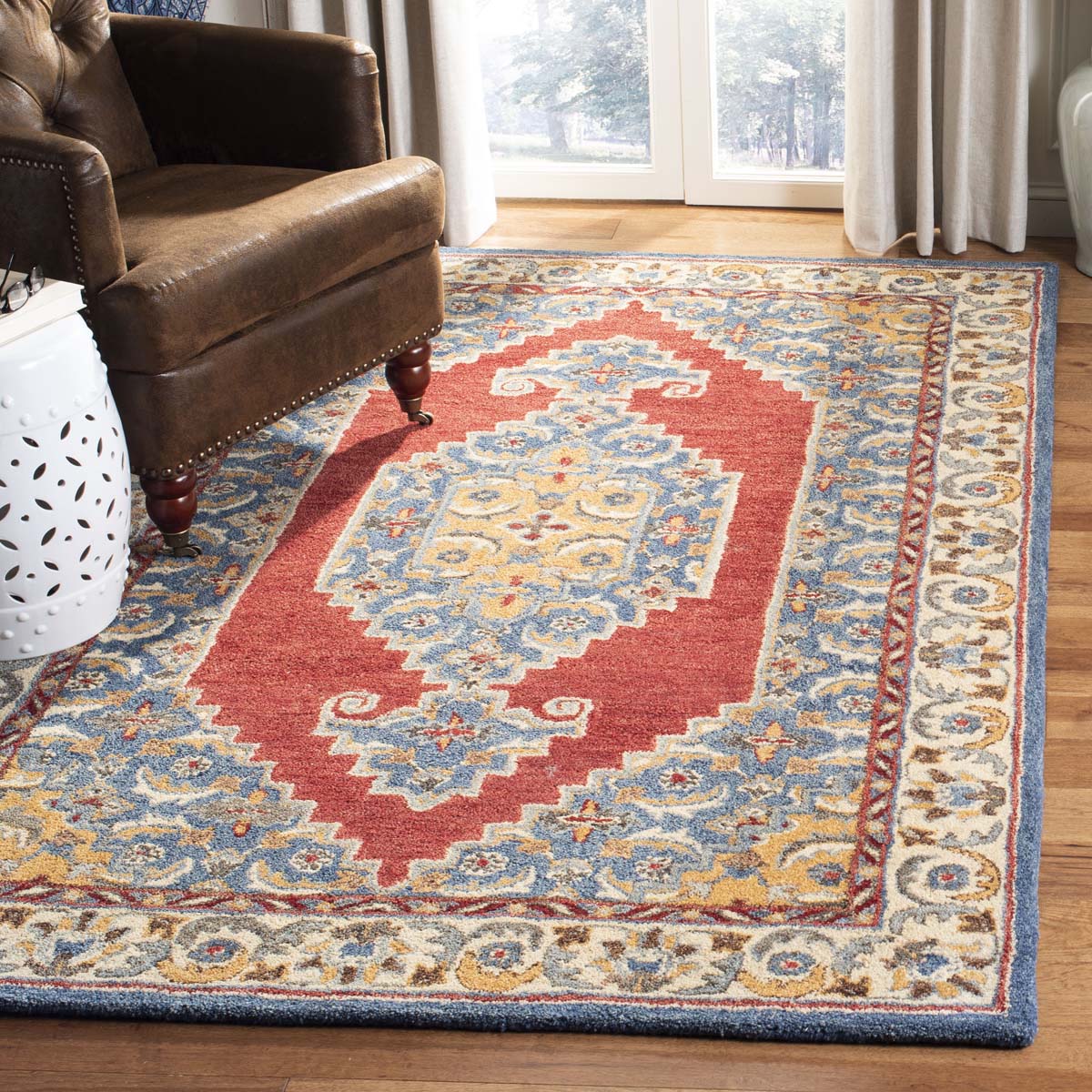 Safavieh Antiquity 05M Rug, AT505M - Blue / Red