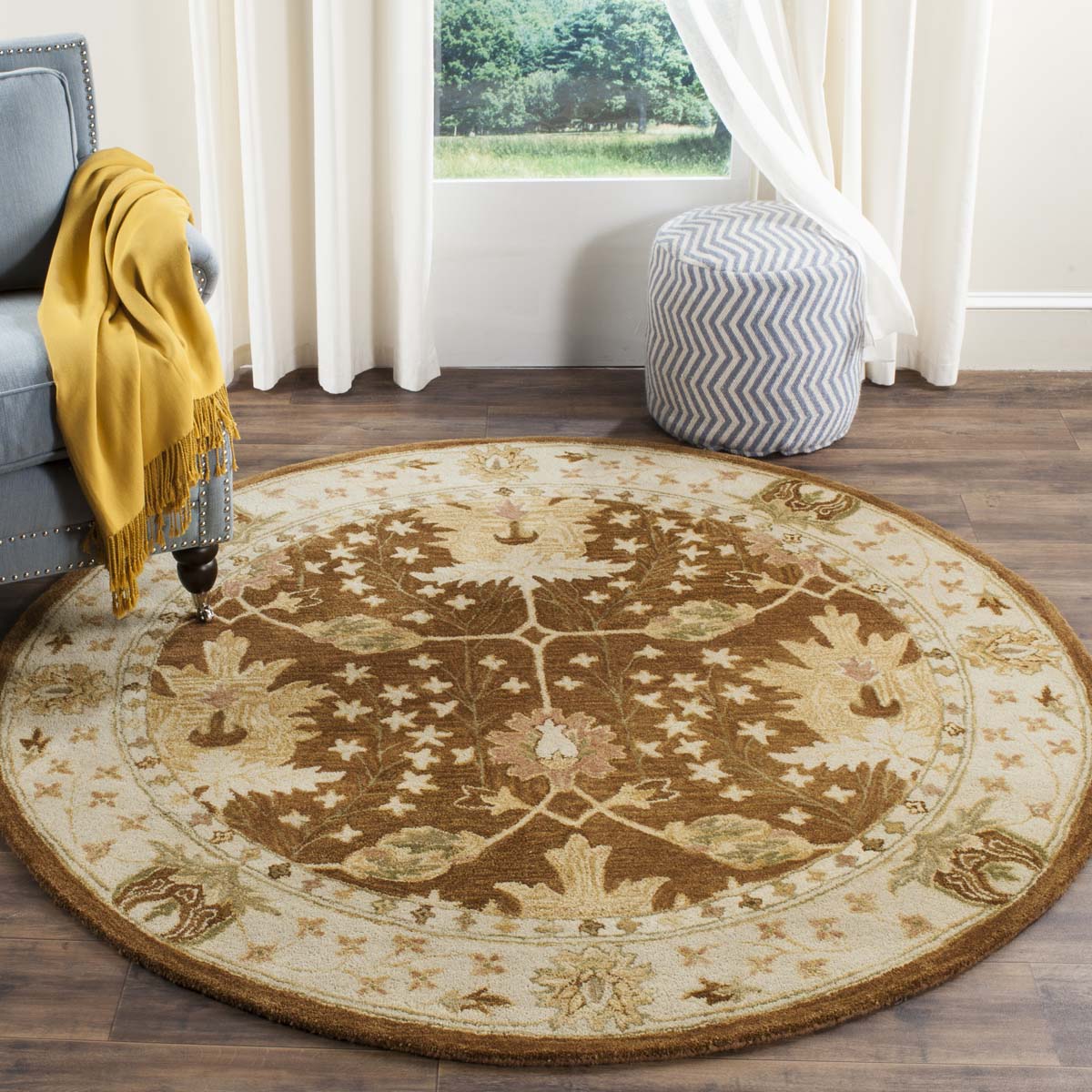Safavieh Antiquity 40B Rug, AT840B - Brown / Beige