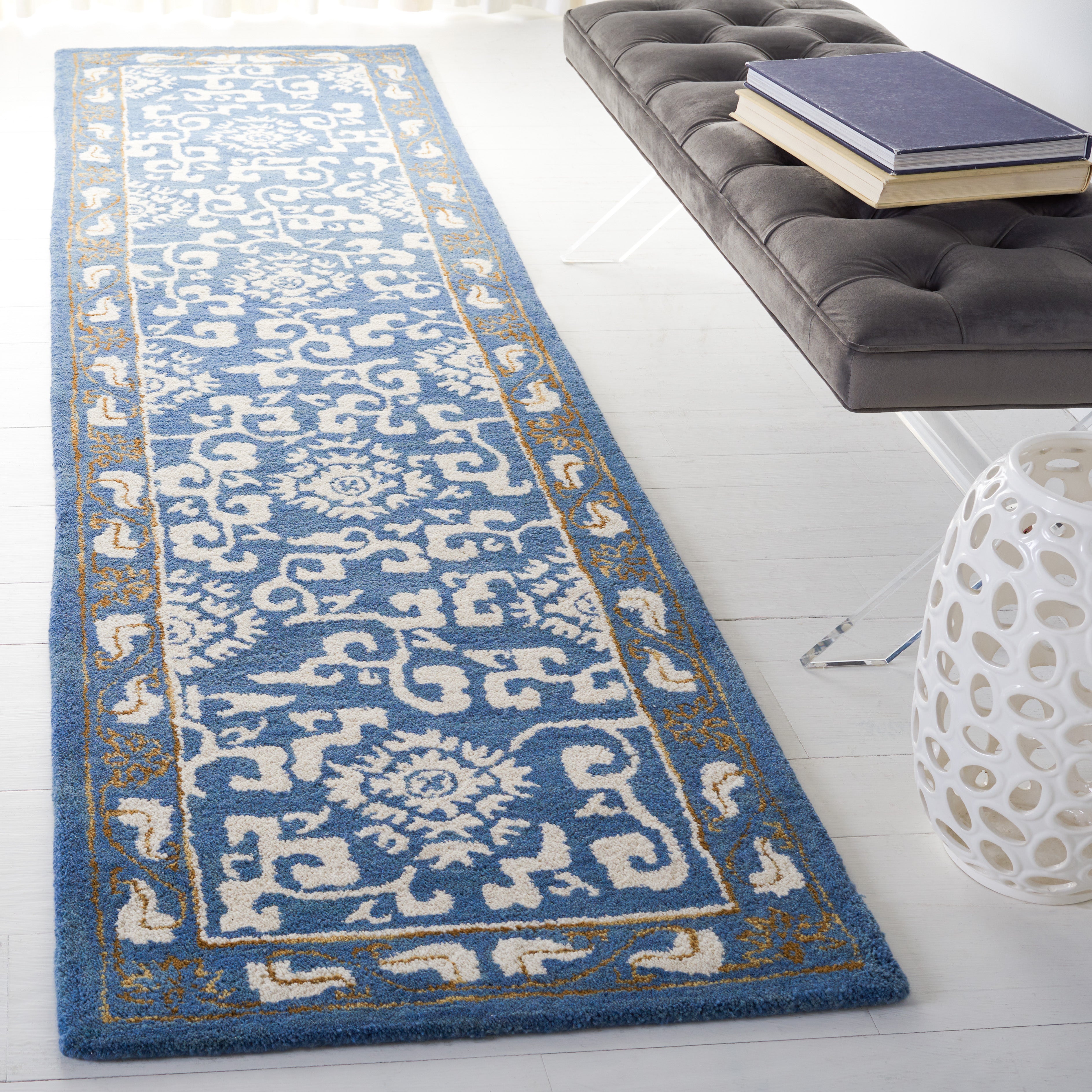 Safavieh Antiquity 60 Rug, AT860 - Blue / Ivory