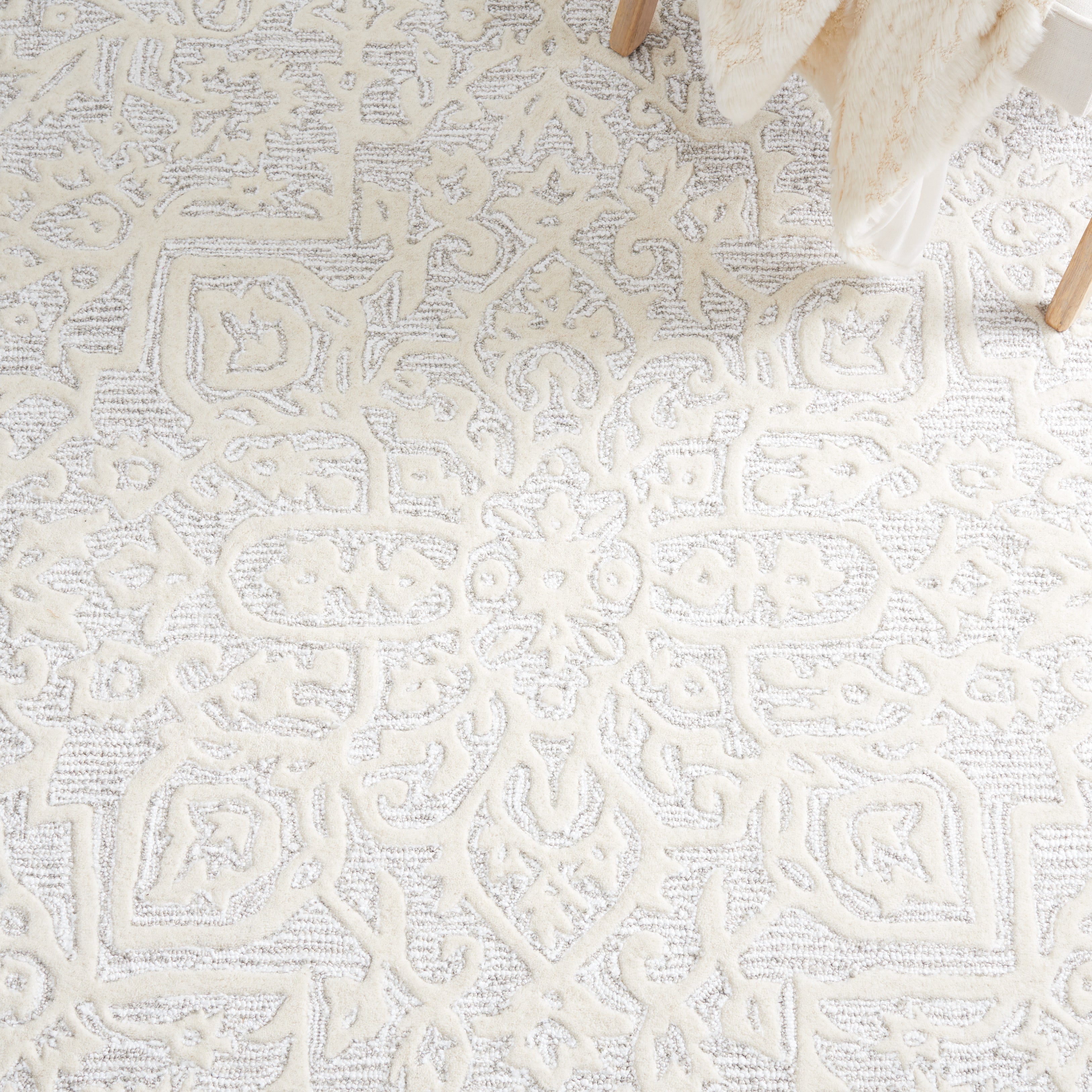 Safavieh Antiquity 61 Rug, AT861 - Silver / Ivory