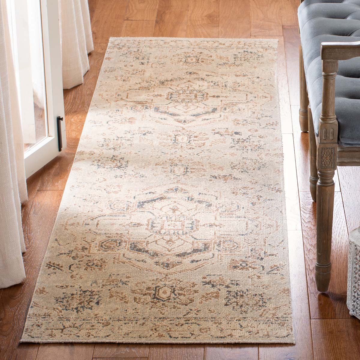 Safavieh Artisan 515 Rug, ATN515 - Light Blue / Beige