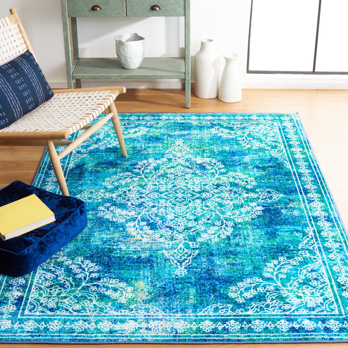 Safavieh Bahia Machine Washable 162 Rug, BAH162 - Blue / Green