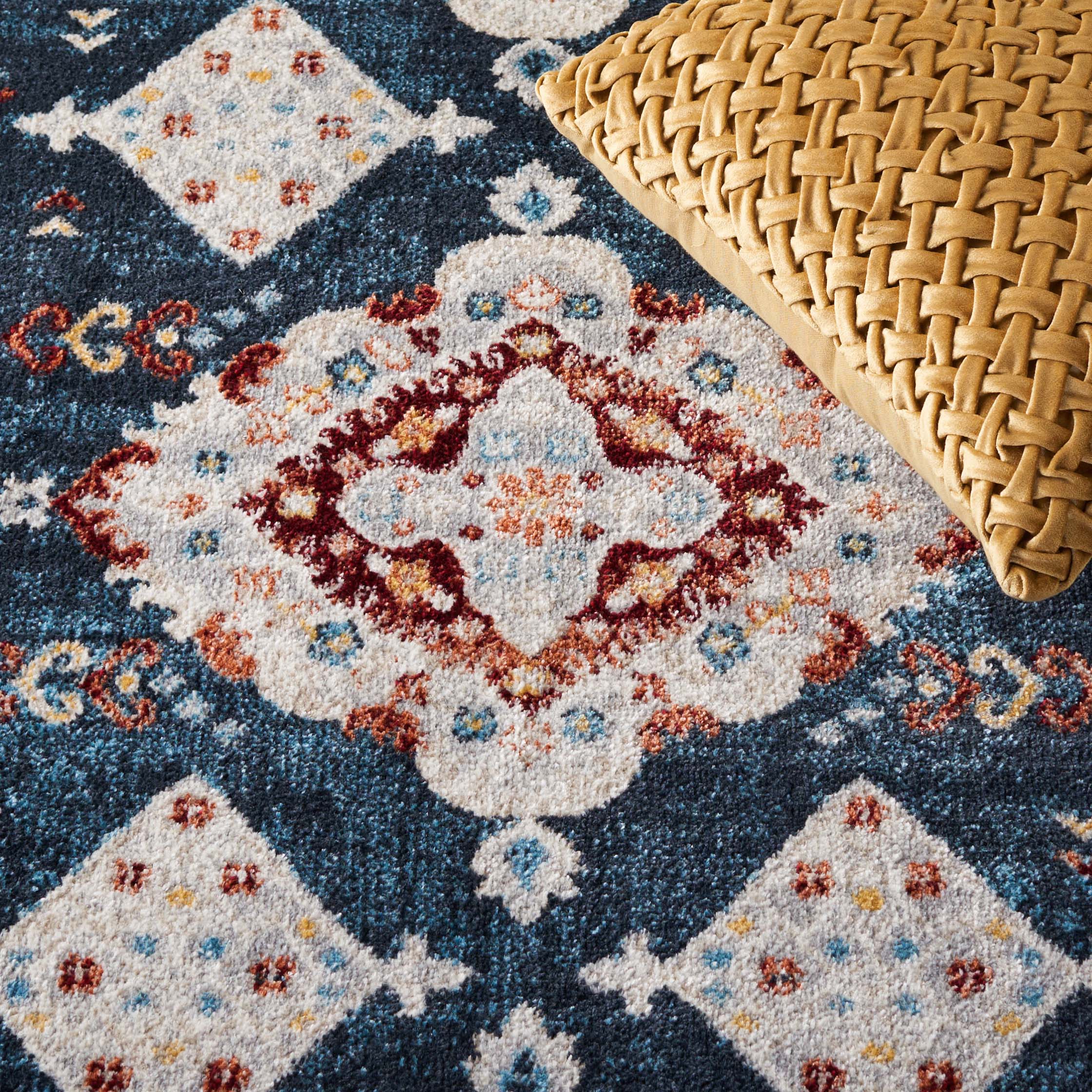 Safavieh Bayside 106 Rug, BAY106 - Blue / Red