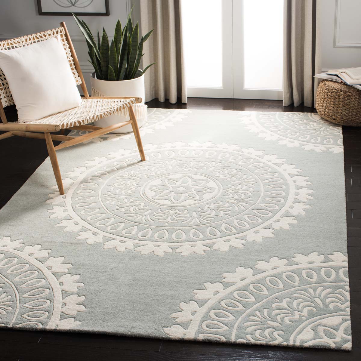 Safavieh Bella 122 Rug, BEL122 - Grey / Ivory