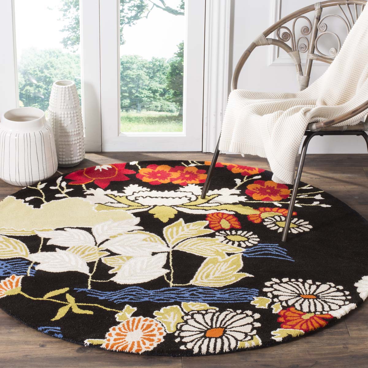 Safavieh Bella 124 Rug, BEL124 - Black / Multi