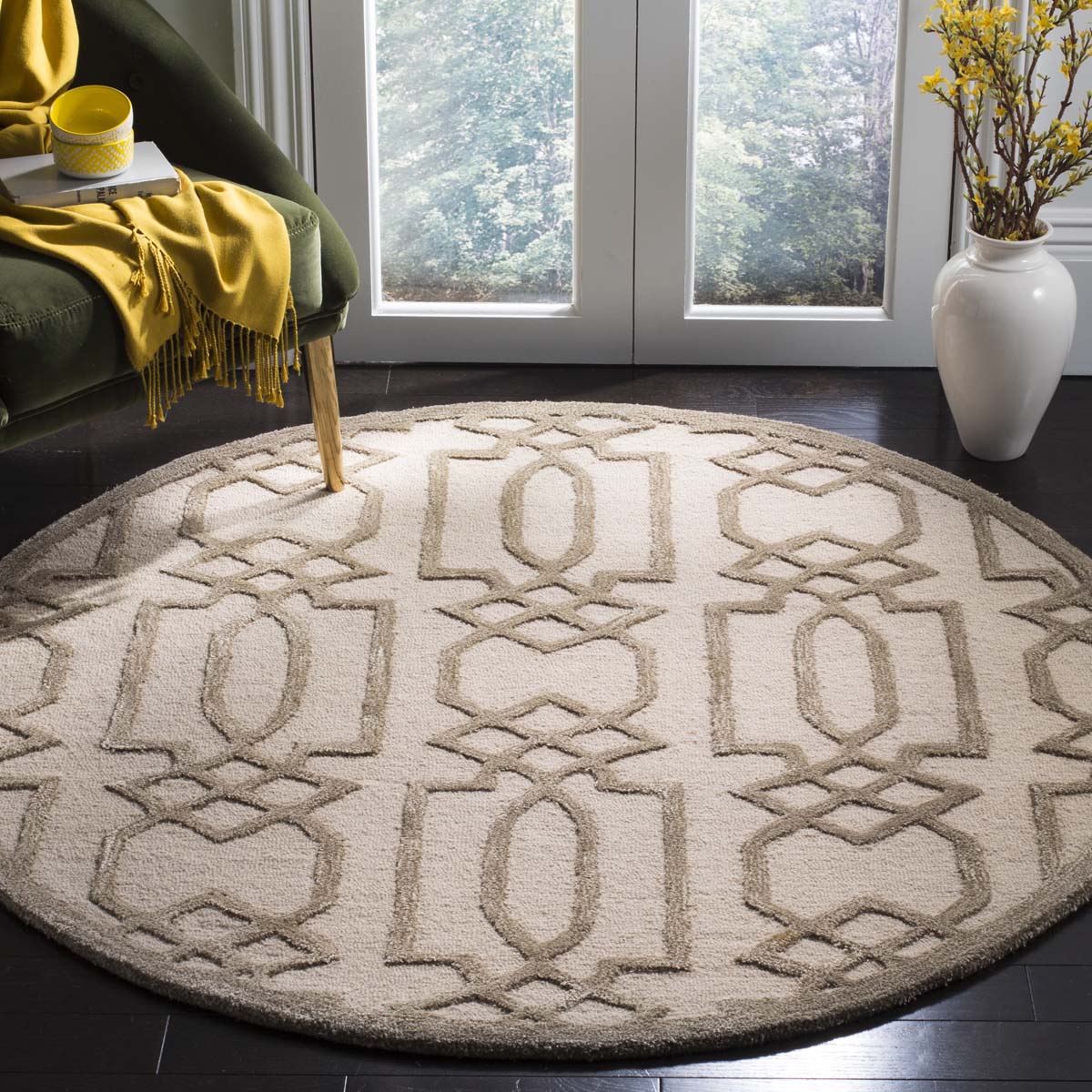 Safavieh Bella 138 Rug, BEL138 - Sand / Brown