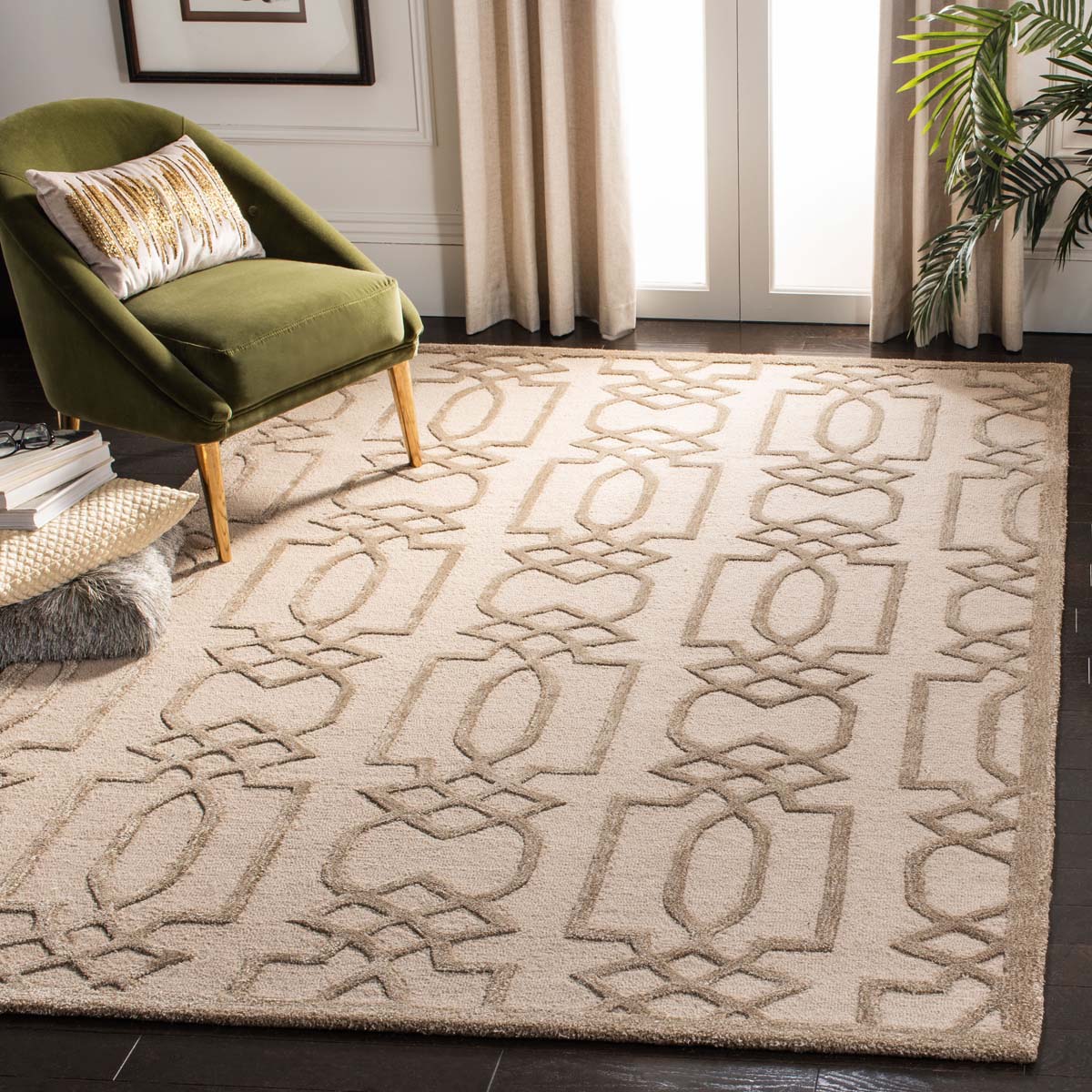 Safavieh Bella 138 Rug, BEL138 - Sand / Brown