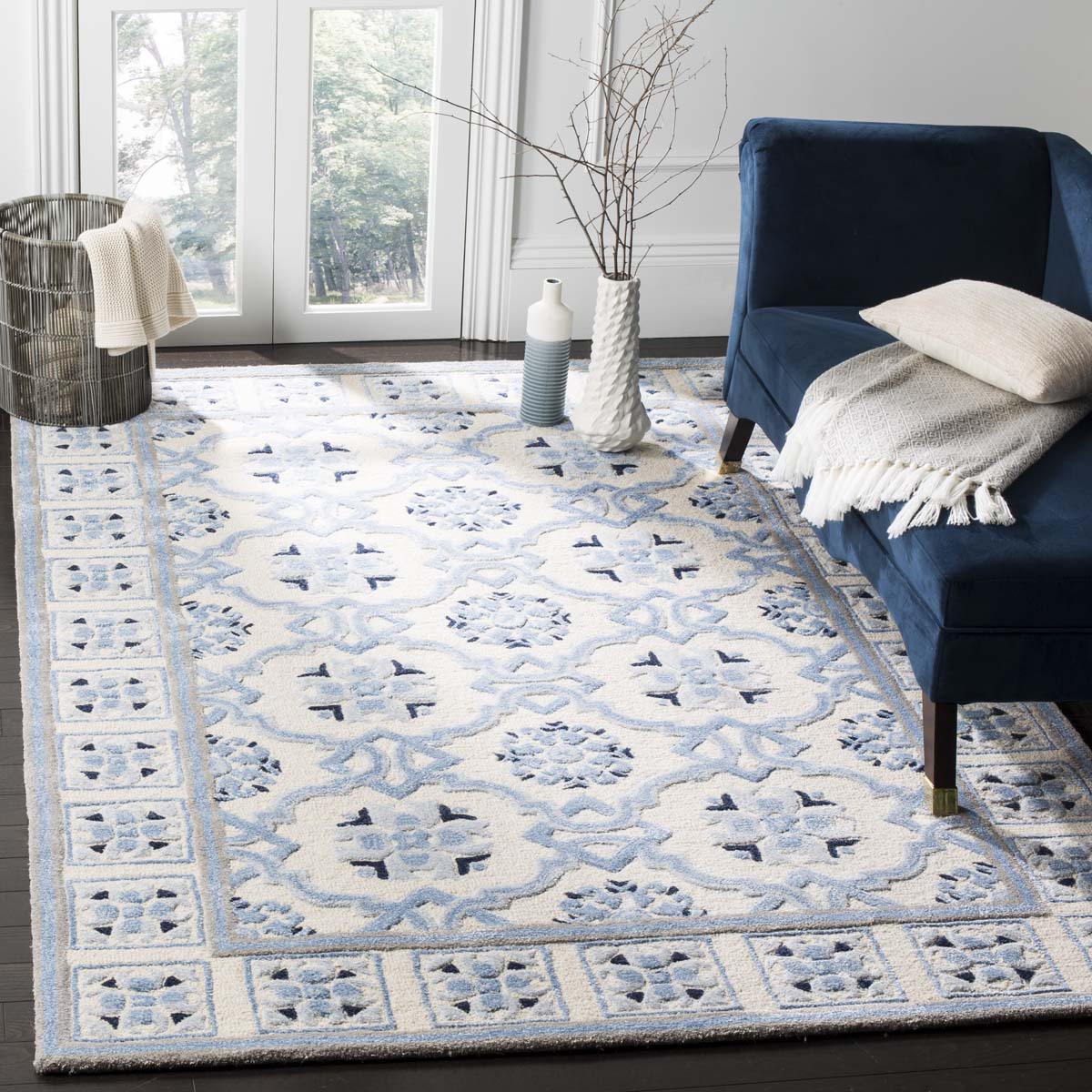 Safavieh Bella 155 Rug, BEL155 - Ivory / Blue