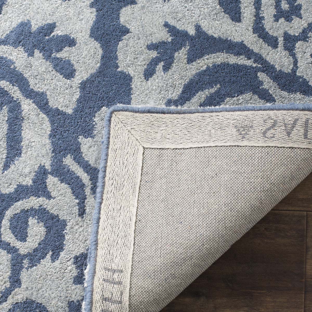 Safavieh Bella 156 Rug, BEL156 - Navy / Grey
