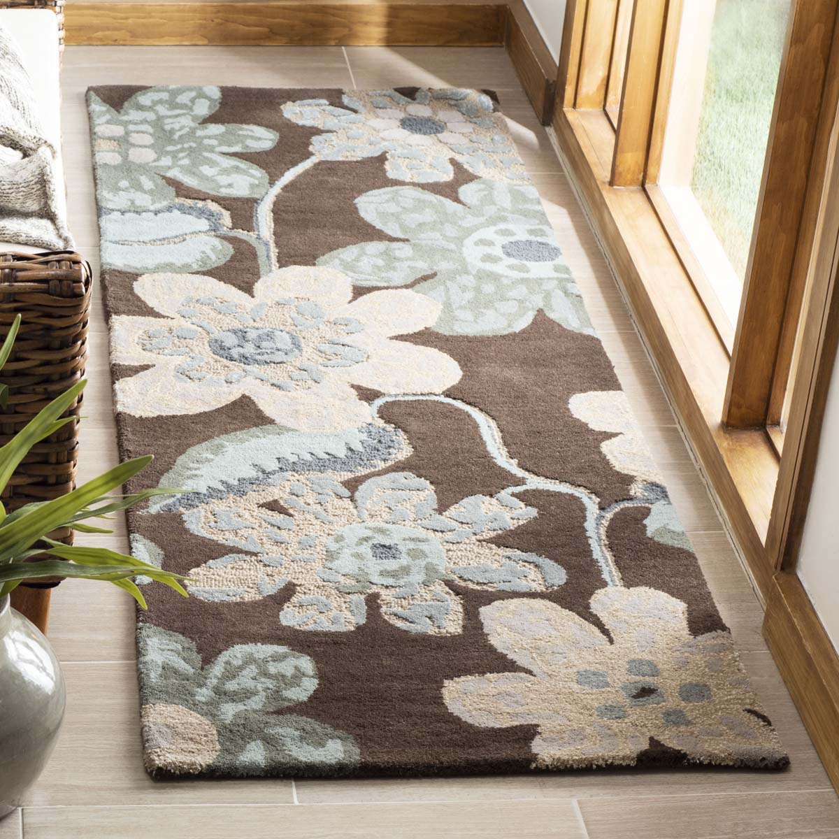 Safavieh Bella 220 Rug, BEL220 - Brown / Multi