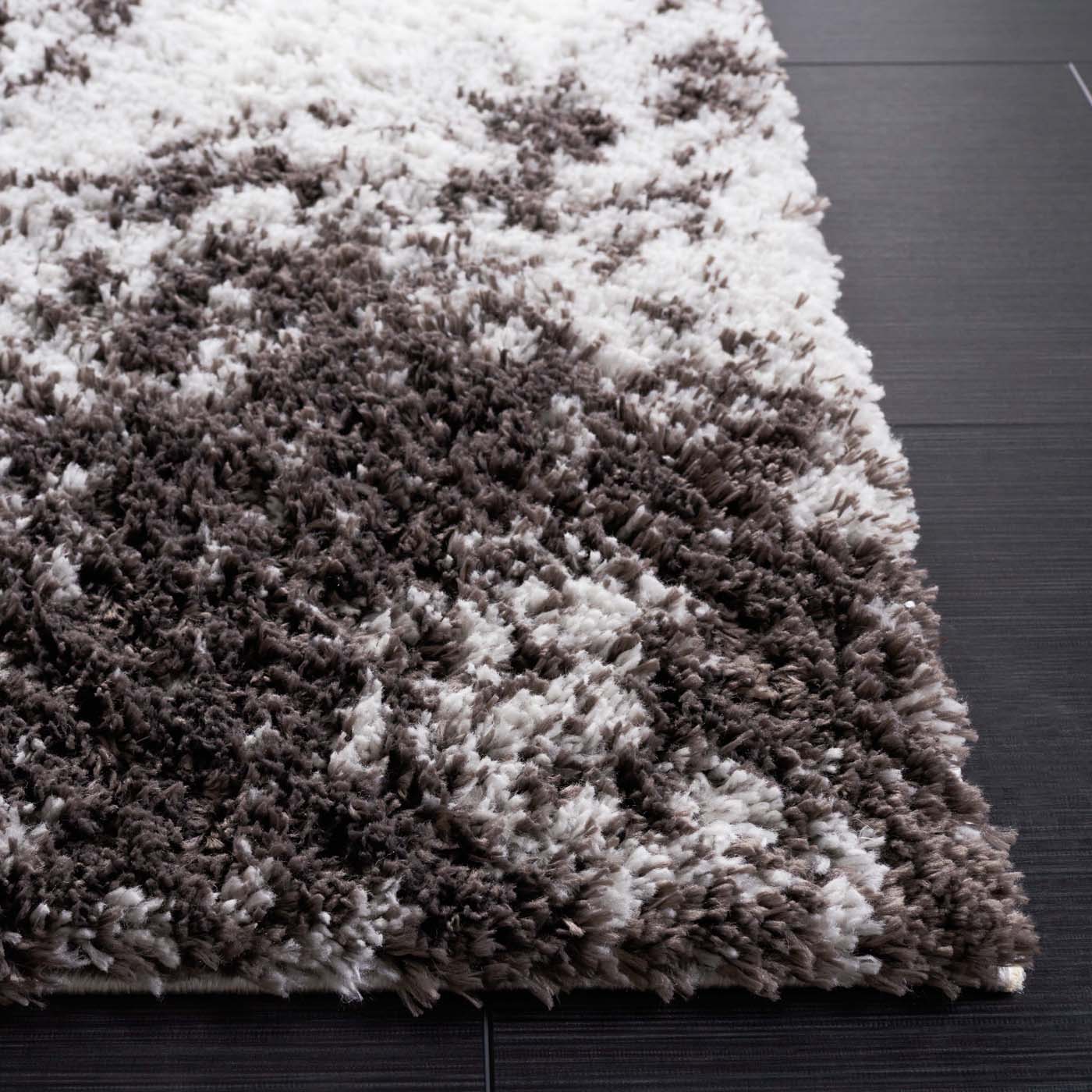 Safavieh Berber Shag 543 Rug, BER543 - GREY / DARK GREY