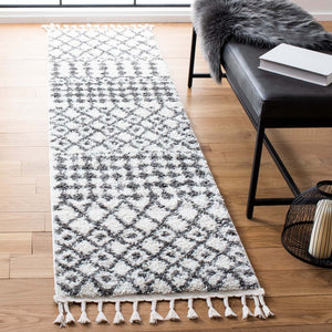 Safavieh Berber Fringe Shag 538 Rug, BFG538