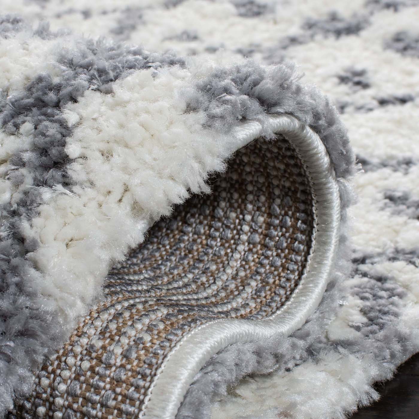 Safavieh Berber Fringe Shag 540 Rug, BFG540 - Cream / Dark Grey