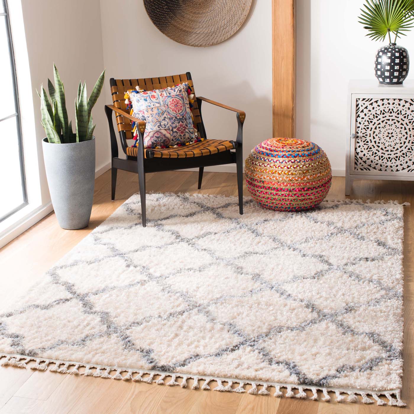 Safavieh Berber Fringe Shag 627 Rug, BFG627 - Cream / Grey