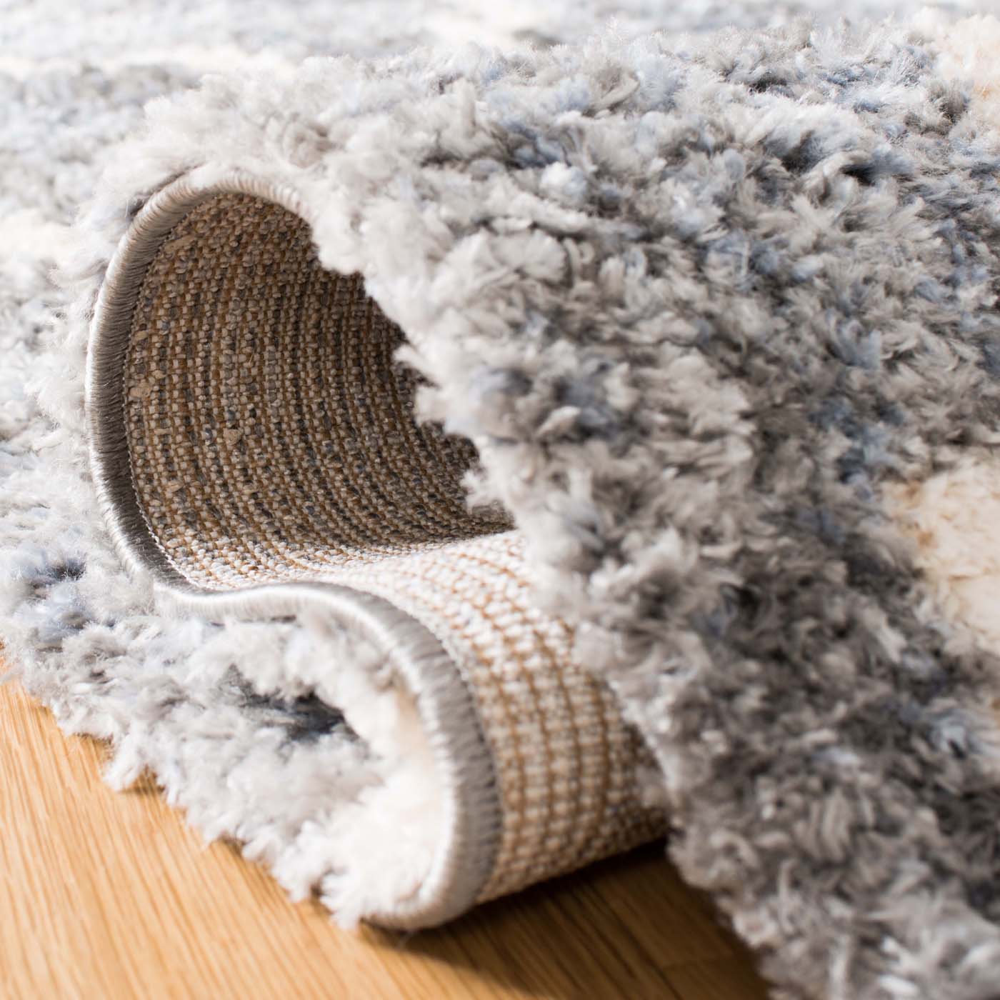 Safavieh Berber Fringe Shag 627 Rug, BFG627 - Grey / Cream