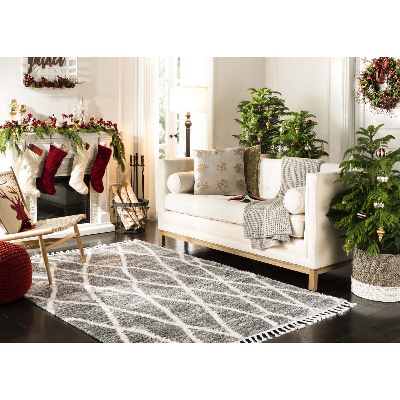 Safavieh Berber Fringe Shag 628 Rug, BFG628 - Grey / Cream