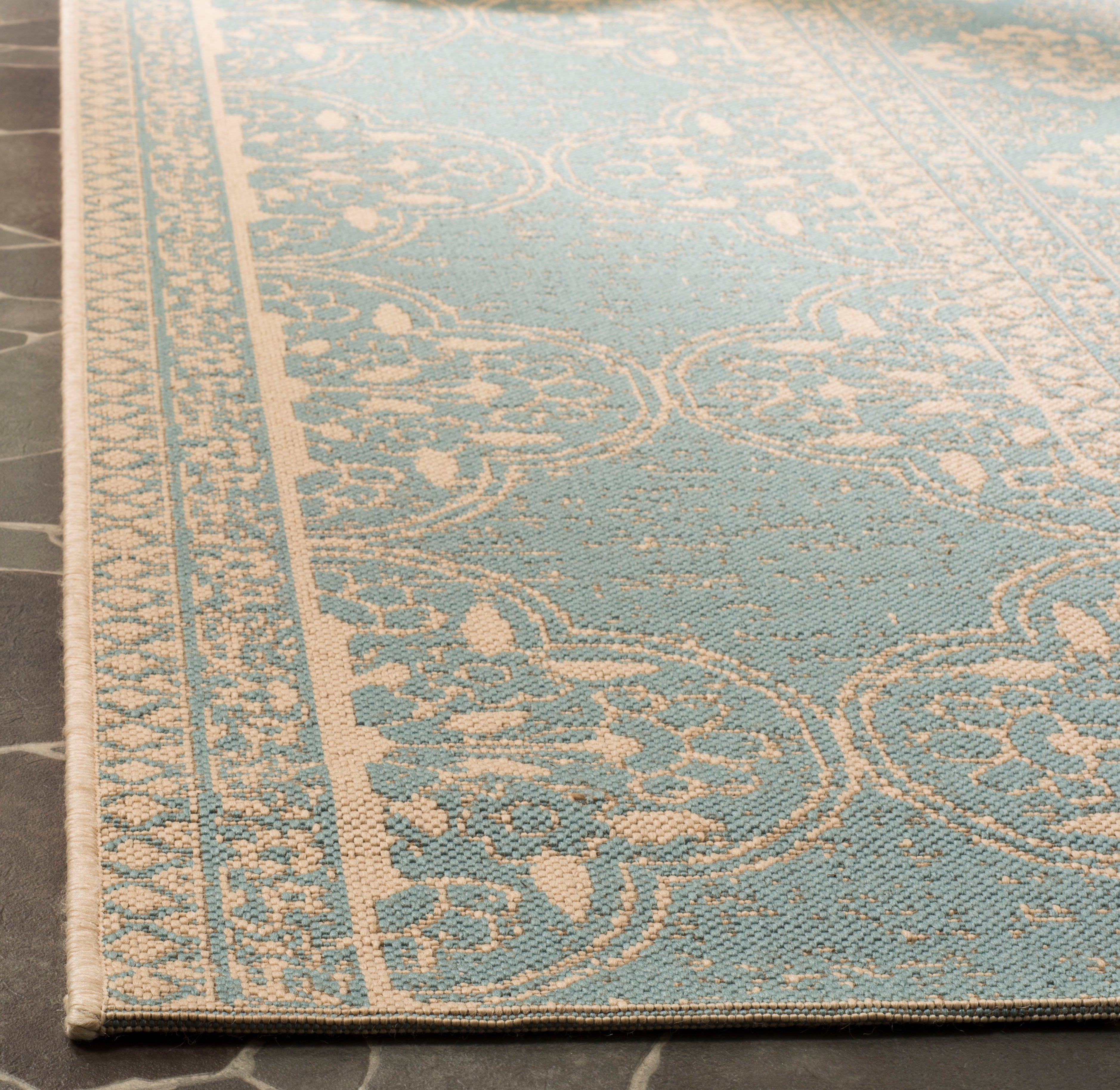 Safavieh Beach House 174 Rug, BHS174 - Cream / Aqua