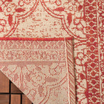 Safavieh Beach House 174 Rug, BHS174 - Red / Creme