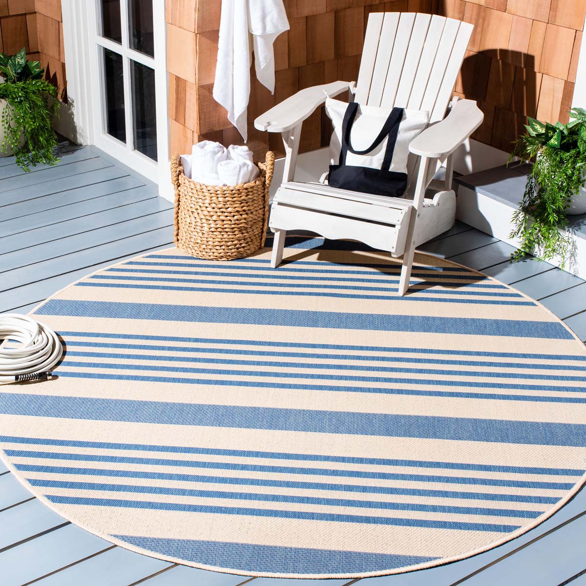 Safavieh Beach House 222 Rug, BHS222 - Beige / Blue