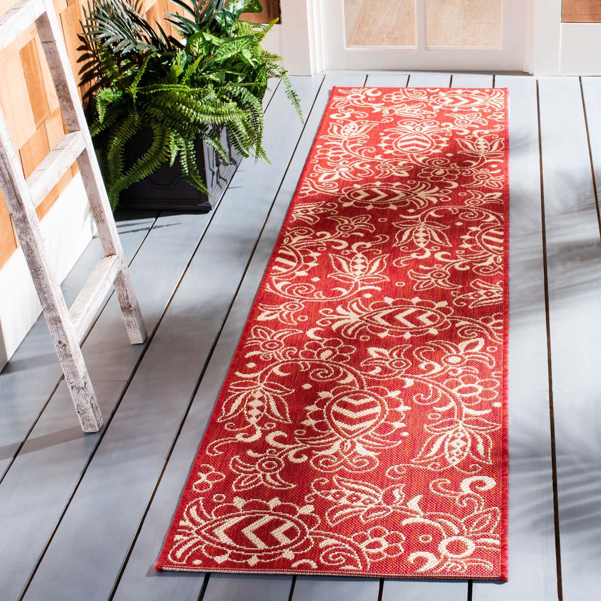 Safavieh Beach House 246 Rug, BHS246 - Red / Beige